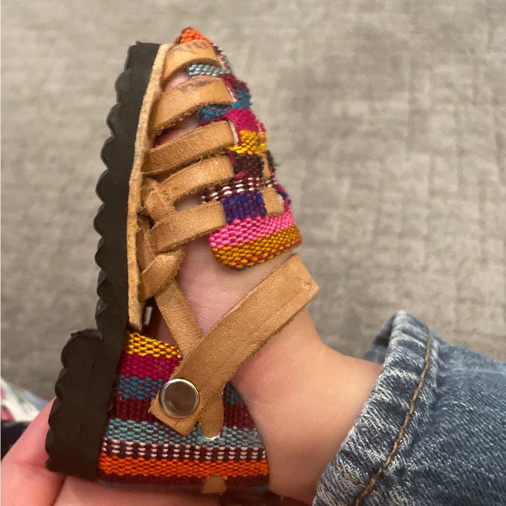 Shoe